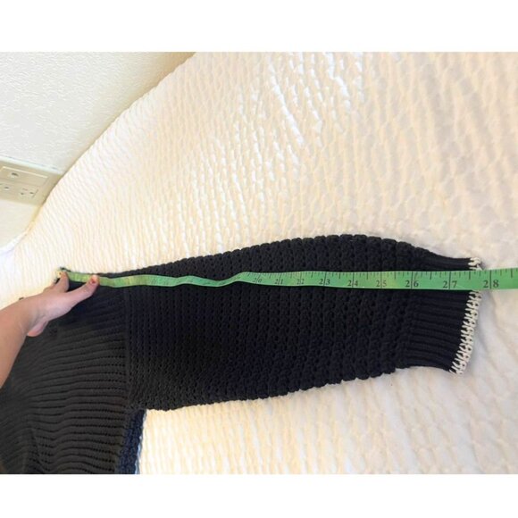 Zudio Women's Crochet Crop Mesh Knit Crew Neck Black Top Sweater Size - XS - Picture 8 of 8